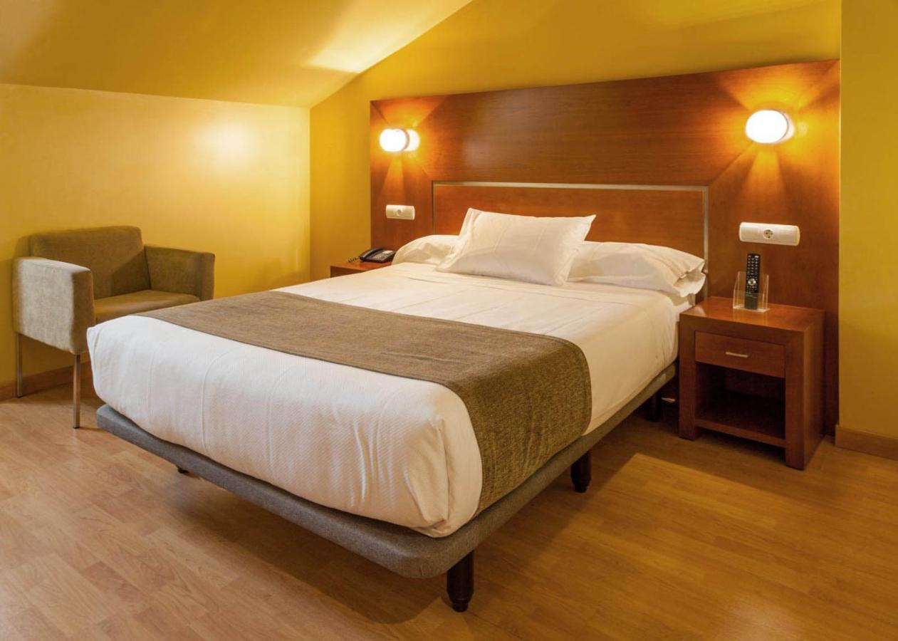 Hotel Andia Orcoyen Zewnętrze zdjęcie